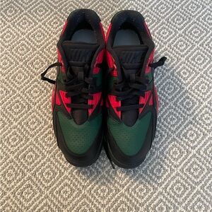 Supreme Nike cross-trainer low.